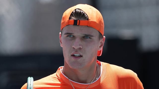 Jakub Mensik es considerado una de las jóvenes promesas del tenis