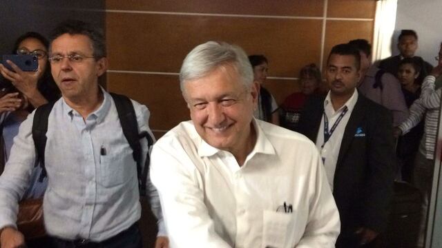 Andrés Manuel López Obrador llega a Ciudad Juárez, Chihuahua.