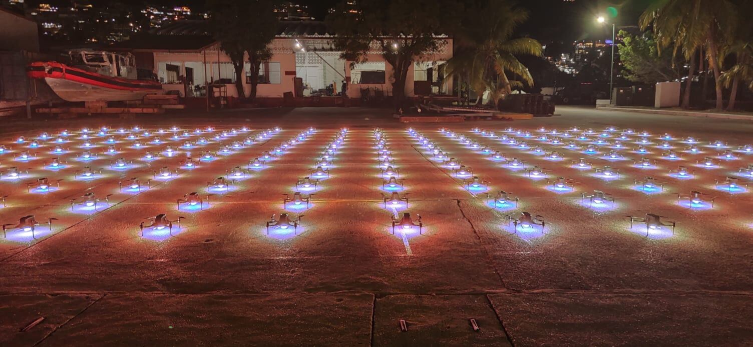Año Nuevo; show de drones en Acapulco.