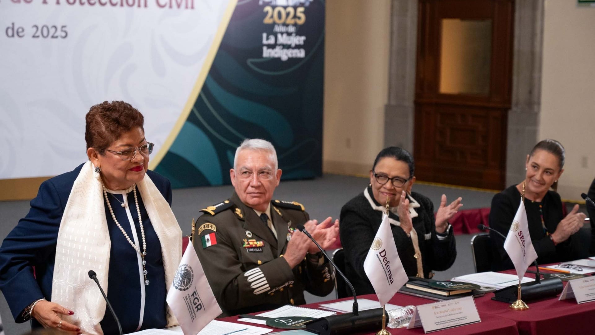 Ernestina Godoy se integra al Consejo de Protección Civil con promesa de transformar la FGR