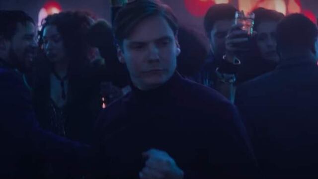 Zemo bailando