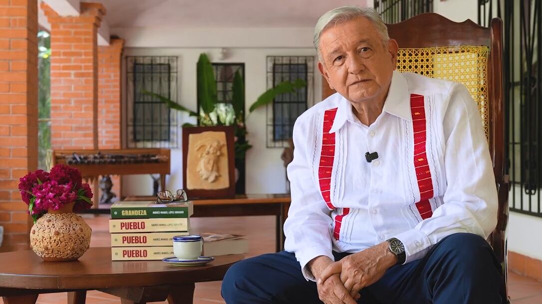 AMLO ya prepara su próximo libro con mensaje dedicado a Estados Unidos