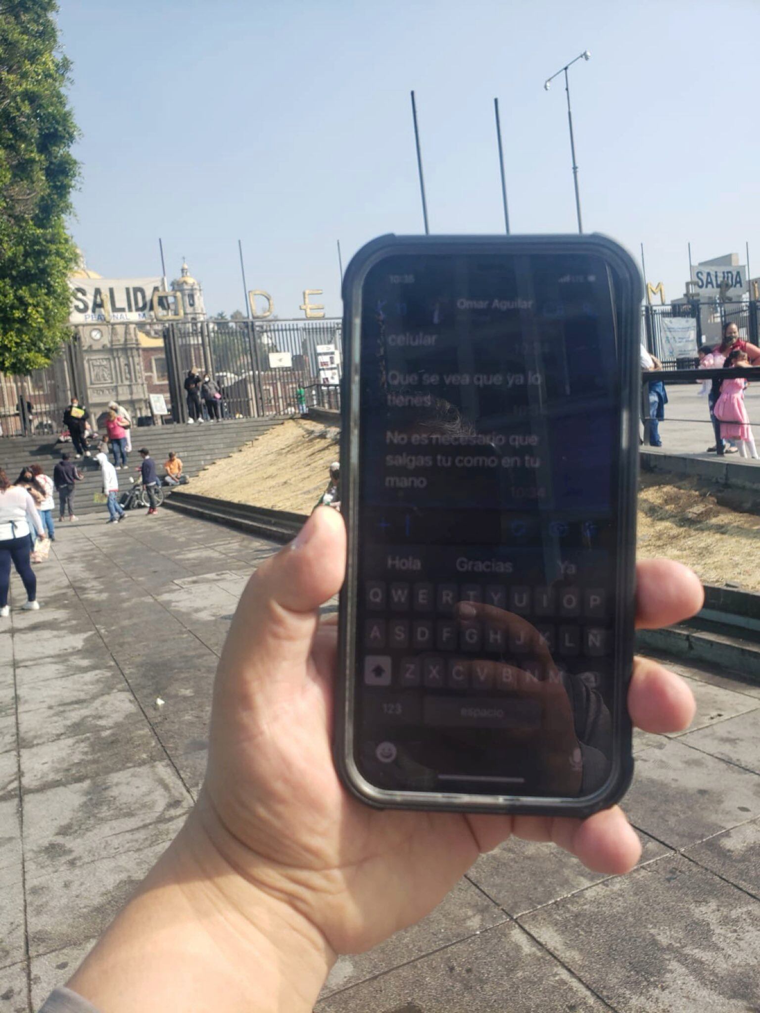 Elemento de la Guardia Nacional arrebata celular a reportero en la Basílica de Guadalupe