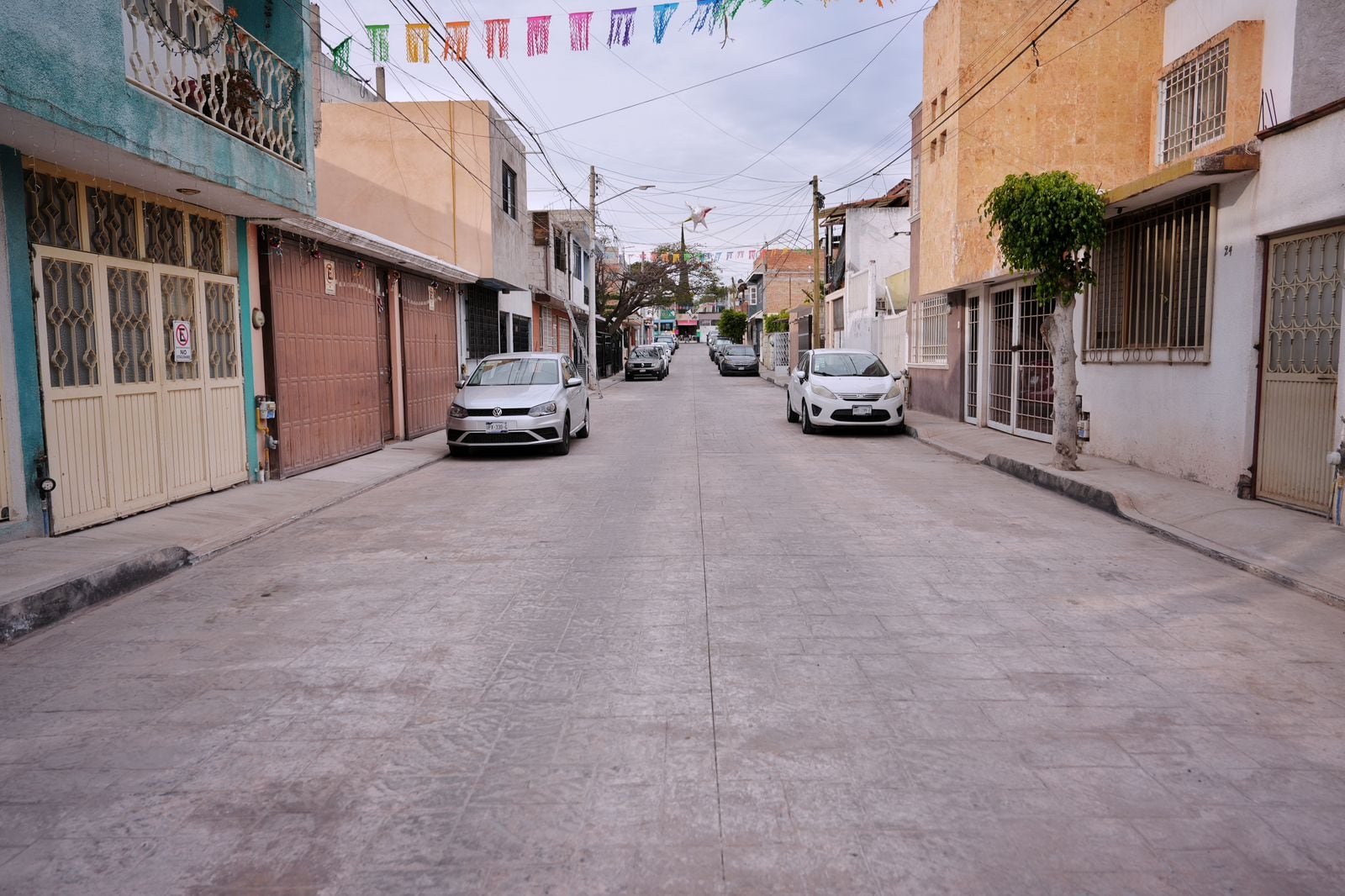 Felifer Macías entrega rehabilitación vial en Los Fresnos.