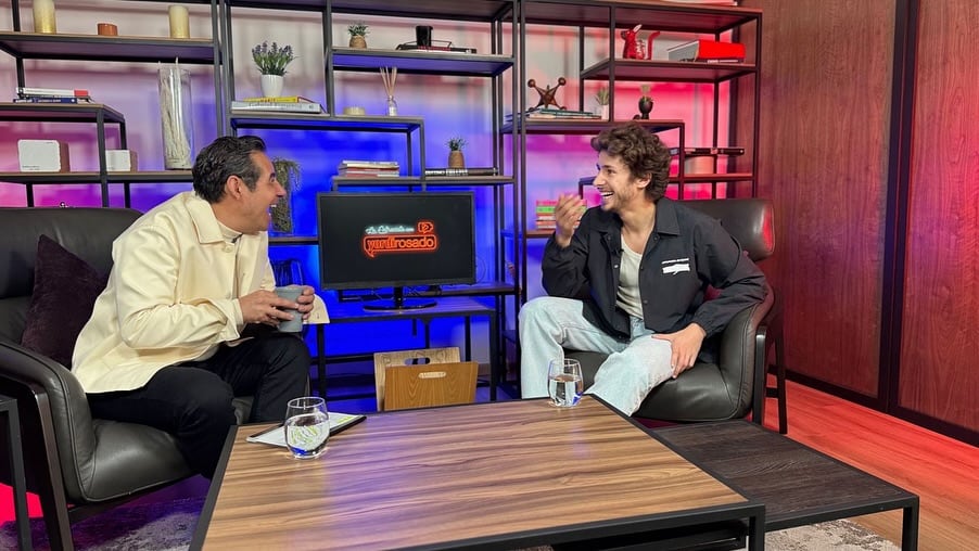 Juanpa Zurita en la entrevista con Yordi Rosado