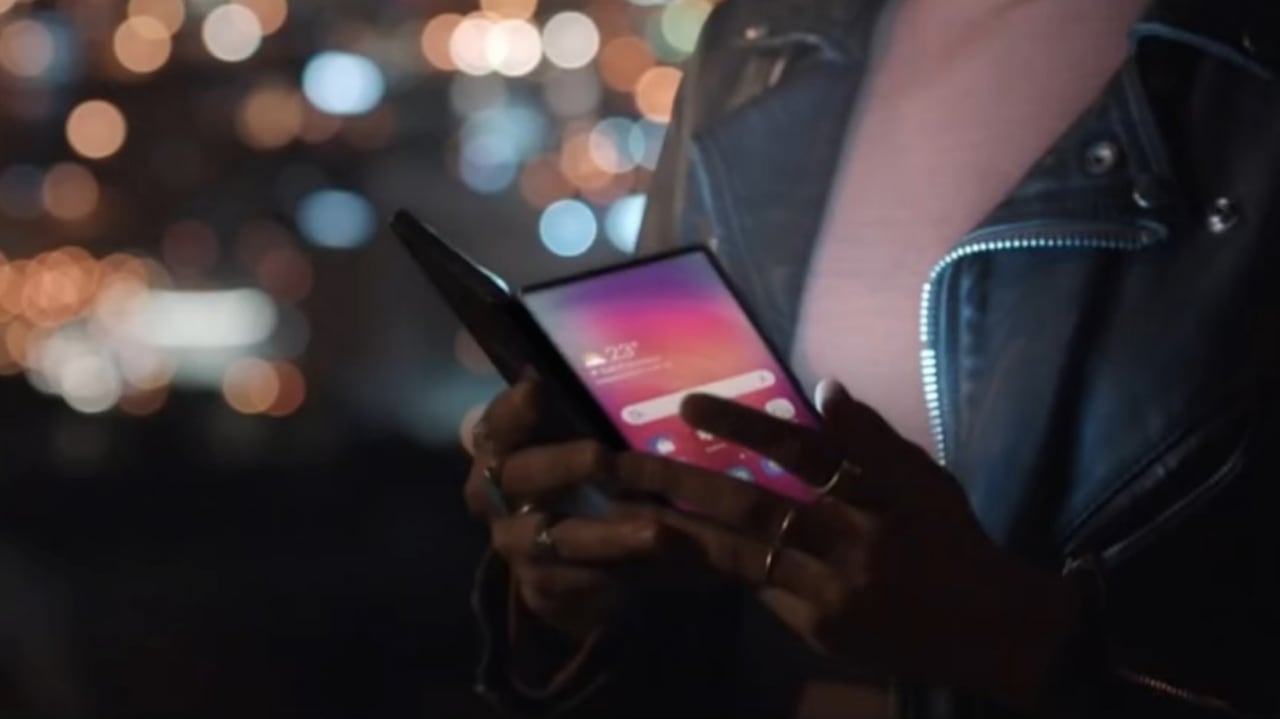 Teléfono plegable de Samsung.