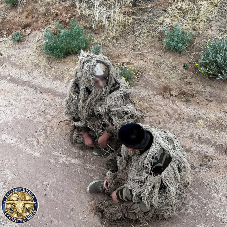 Migrantes camuflados como ‘Chewbacca’