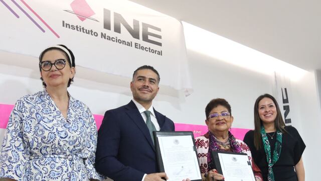 Omar García Harfuch y Ernestina Godoy reciben constancia como Senadores de la República por la CDMX