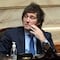 Javier Milei recorta subsidios a transporte público de Argentina, como había amenazado