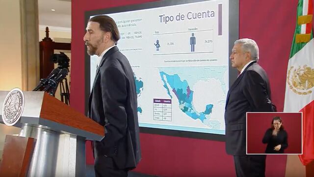 El presidente AMLO y Alejandro Mendoza en la conferencia mañanera de este lunes 4 de noviembre.