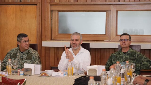 Alfredo Ramírez Bedolla felicita a Oscar Rentería Schazarino por su nombramiento como secretario de Seguridad Pública de Sinaloa