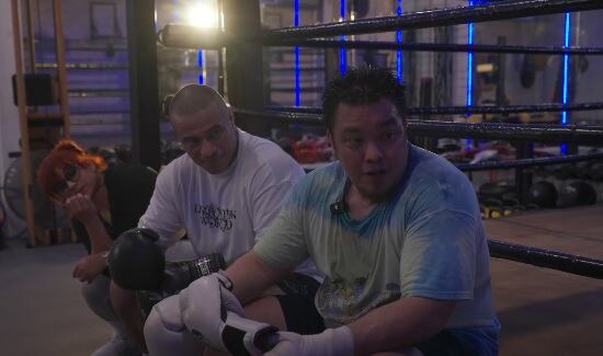 Franco Escamilla se muestra entrenando. box.