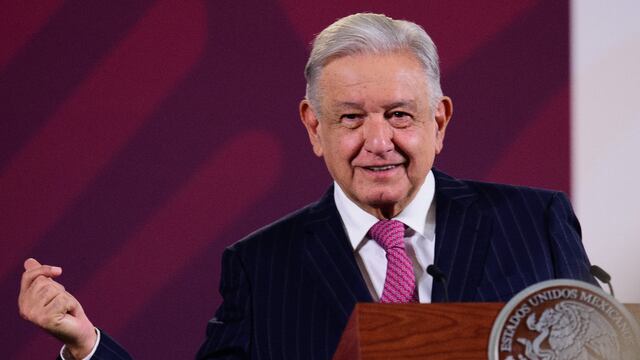 AMLO responde a mentadas de madre