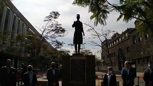 Monumento a la Enfermera en Guadalajara