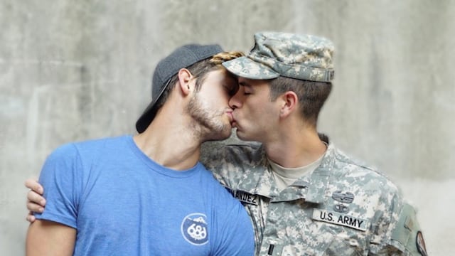 Beso gay