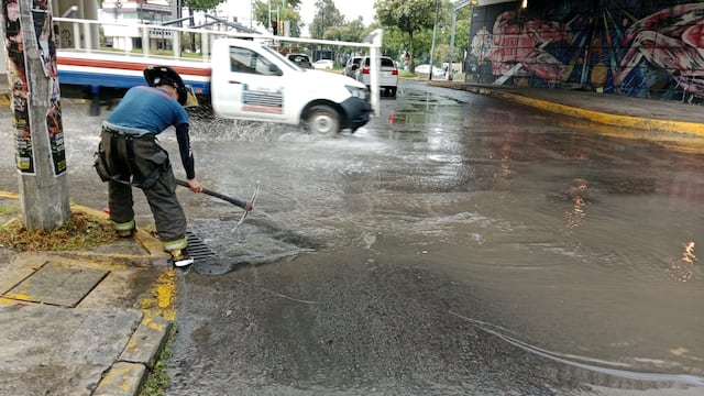 Toluca activa operativo por lluvias; Ricardo Moreno mantiene vigilancia en zonas de riesgo.