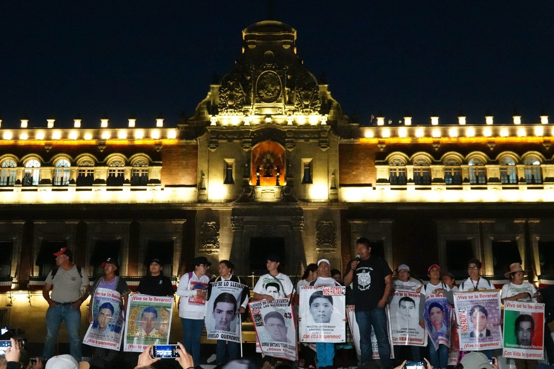 Mitin por Marcha Ayotzinapa 2023