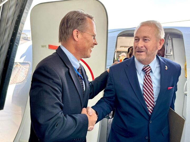 ¿Quién es Ronald Douglas Johnson?