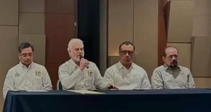 Bernardo Bosch Hernández, papá de Fátima Bosch y director en Pemex
