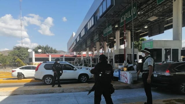 Operativo en casetas.