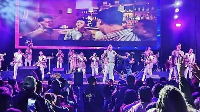 La Arrolladora Banda El Limón