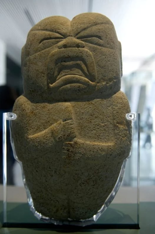 Escultura de un chaneque