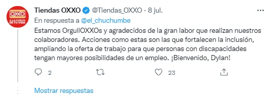 Respuesta de Oxxo a la bienvenida que recibió joven sordo en su primer día