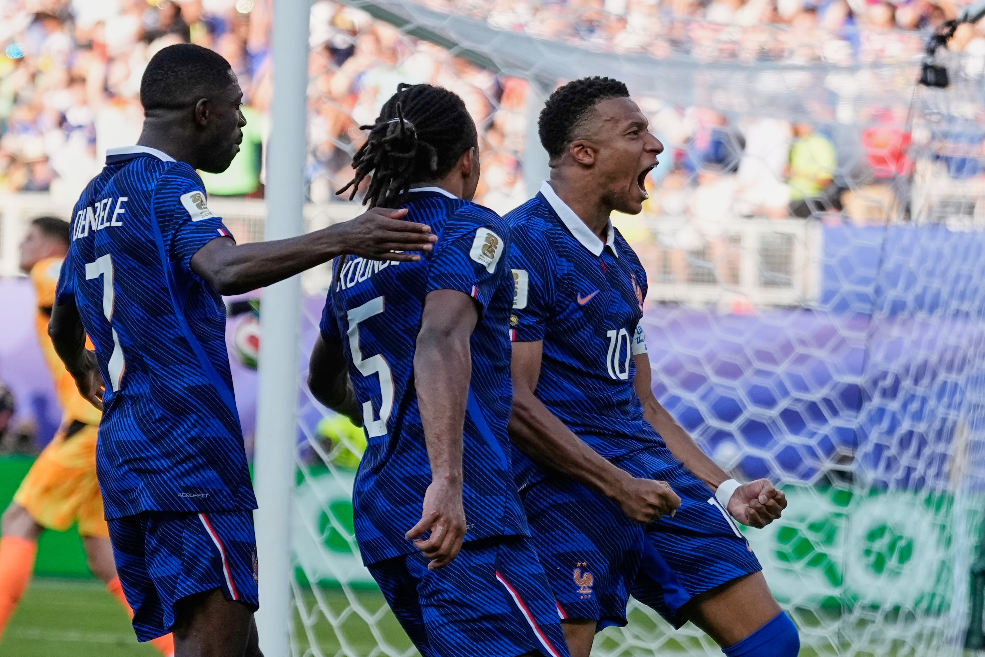 Francia vence a Paraguay y se mete entre los ocho mejores del Mundial 2026.