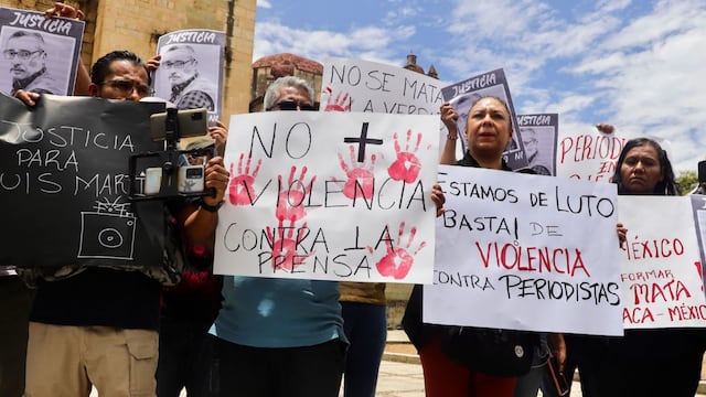 Protesta por violencia a periodistas