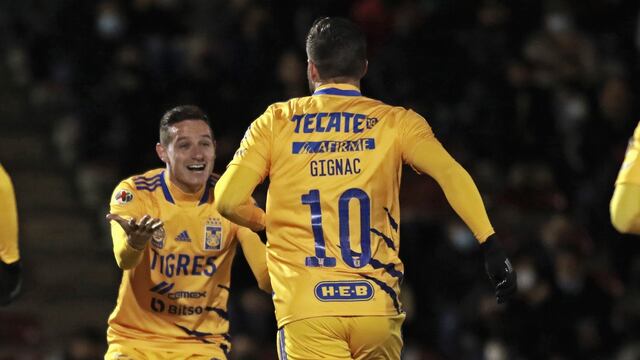 Florian Thauvin y André-Pierre Gignac