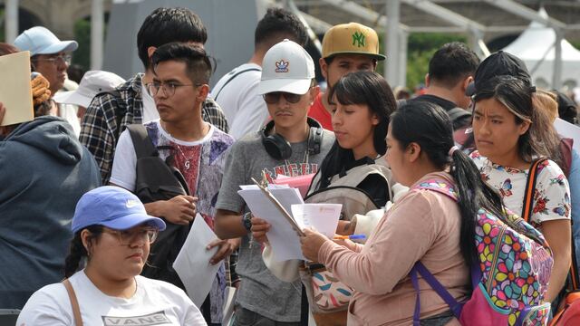 Estudiantes universitarios