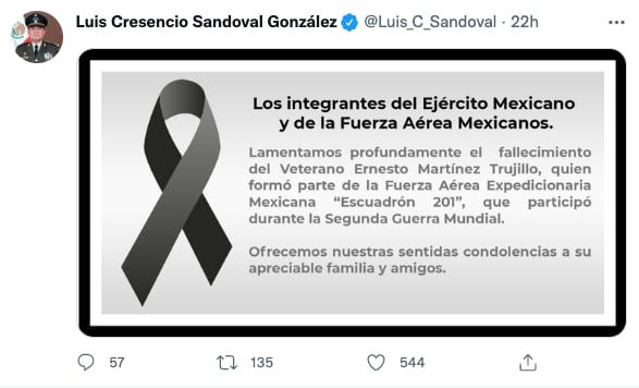 Luis Cresencio Sandoval muestra su pésame por la muerte de Ernesto Martínez.
