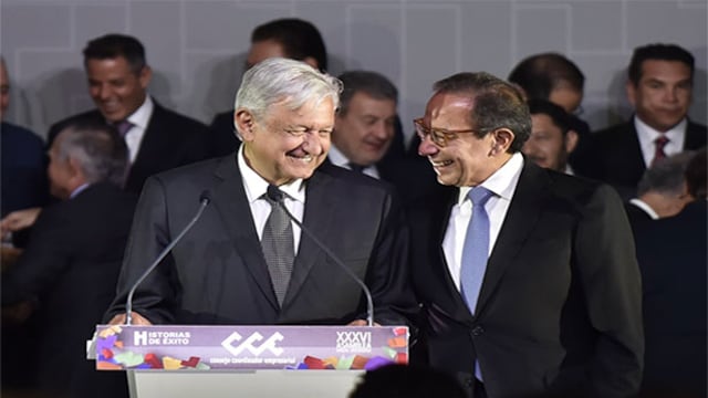 AMLO y Carlos Salazar Lomelín