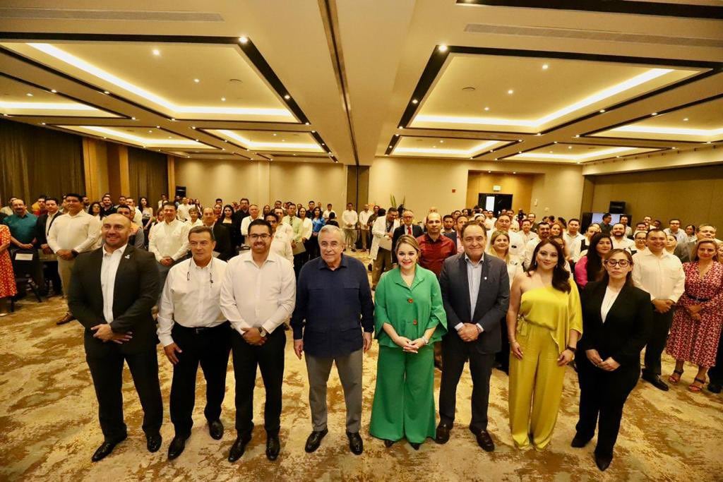 Rubén Rocha en convención para la donación de órganos