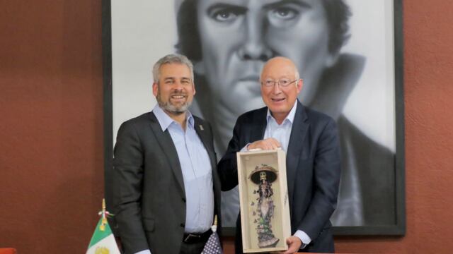 Alfredo Ramírez Bedolla y Ken Salazar