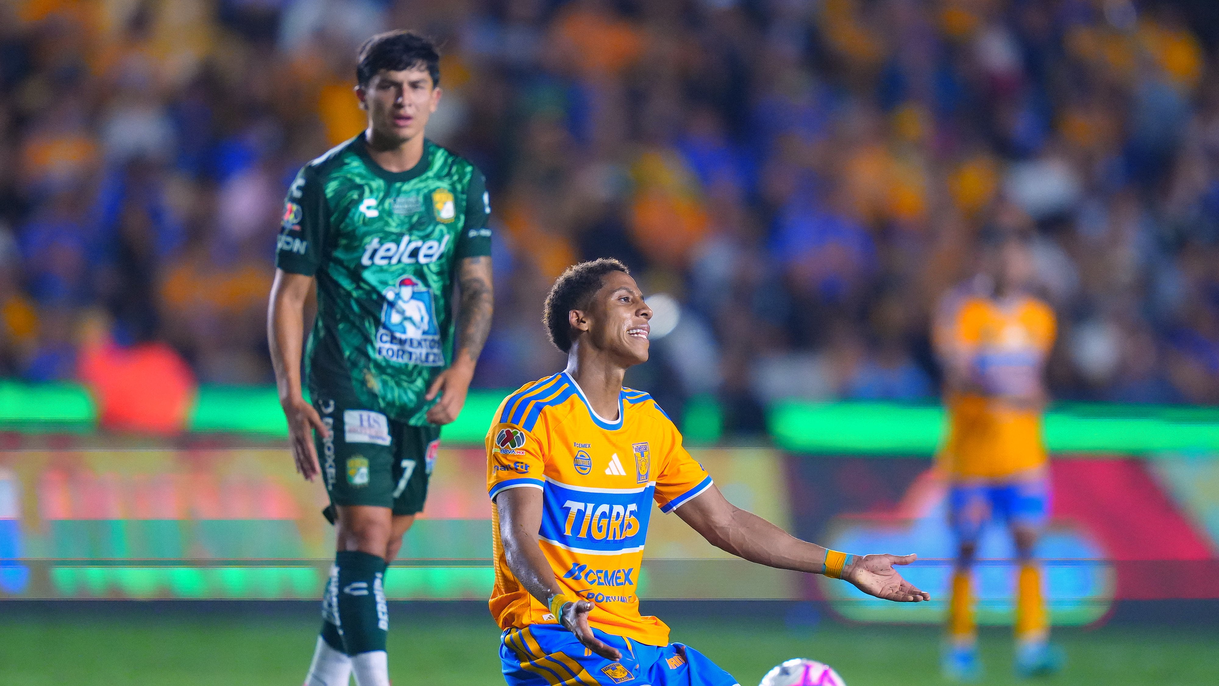 Tigres se sigue hundiendo en la Liga MX tras perder con León
