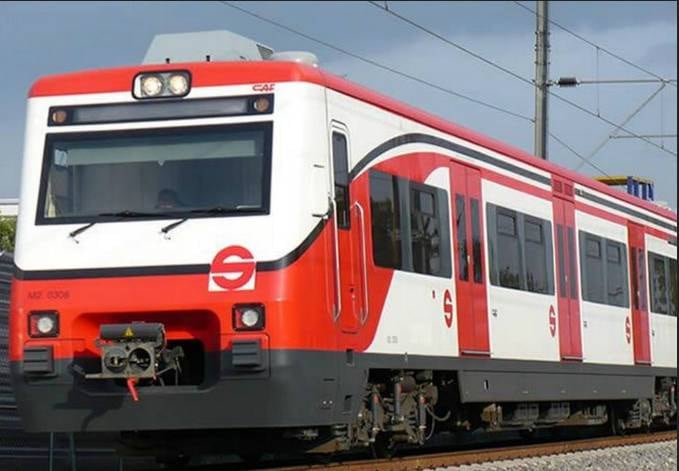 Tren suburbano