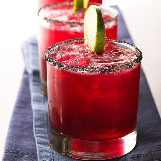 Mezcal con jamaica