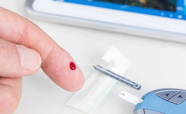 Cenar 2 horas antes de dormir podría aumentar el riesgo de padecer diabetes