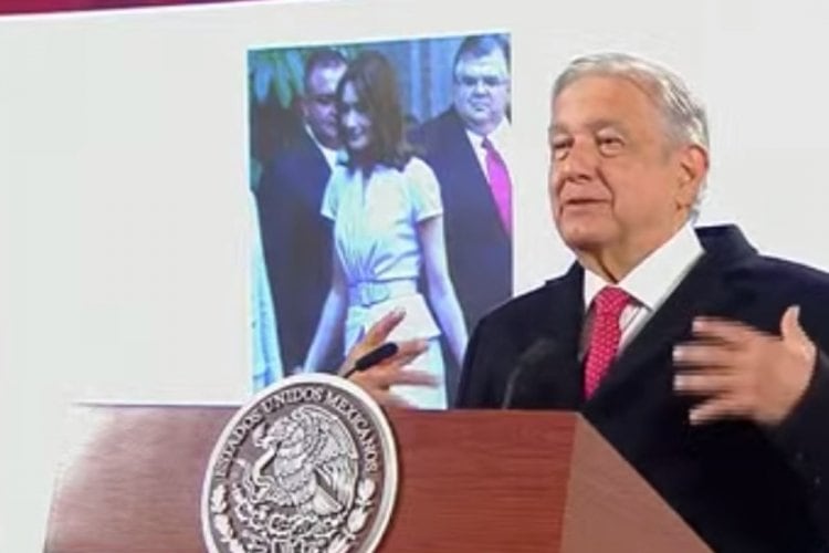 AMLO mañanera de viernes 7 de enero, critica foto de Genaro García Luna