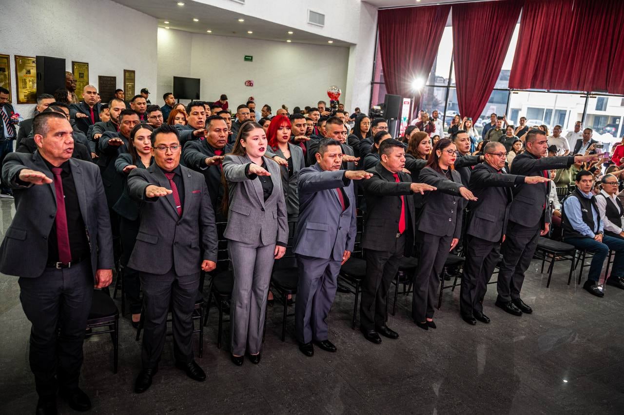 Escobedo impulsa profesionalización de policías para fortalecer seguridad en Nuevo León.