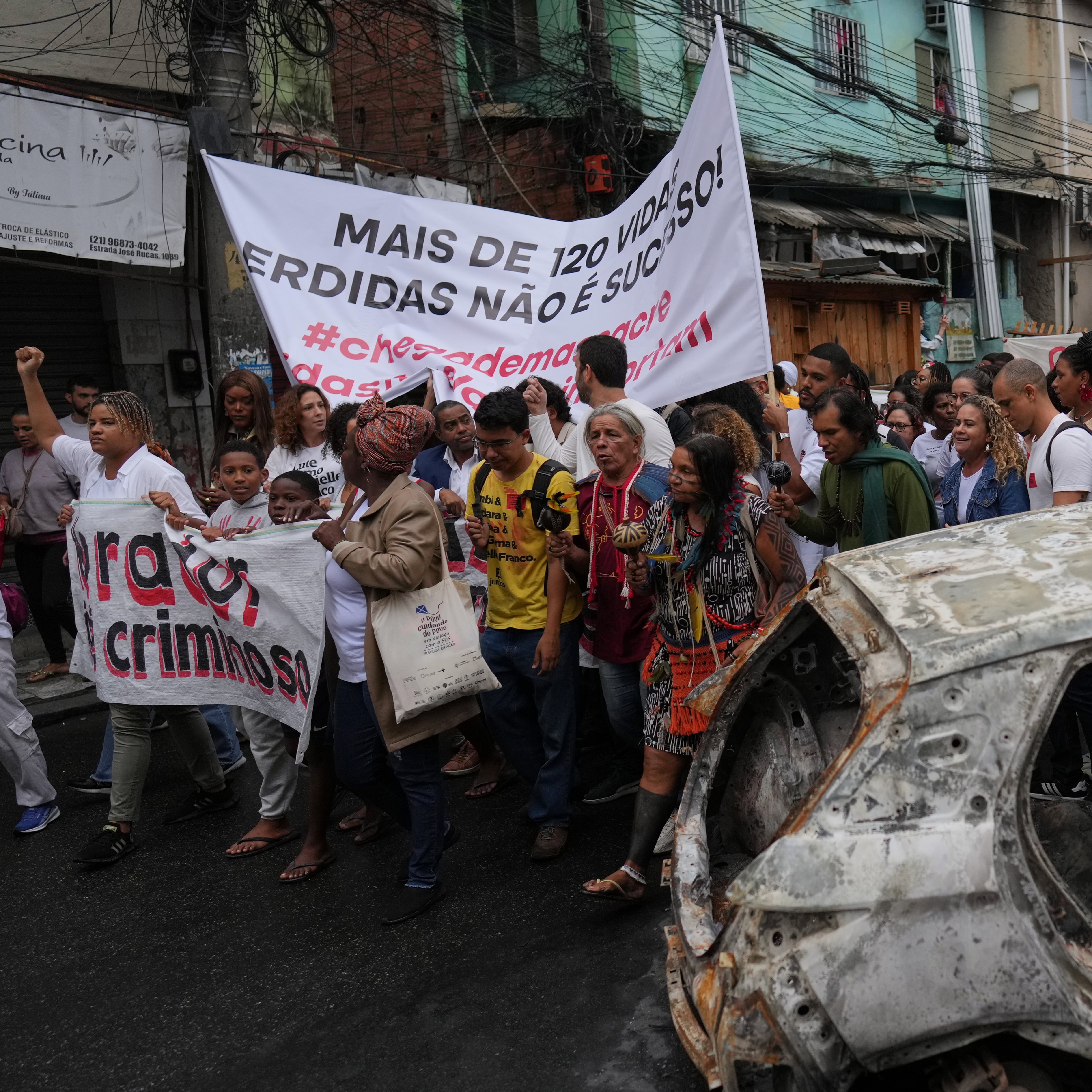 Impactante redada policial en Brasil deja 121 muertos, la más letal de su historia