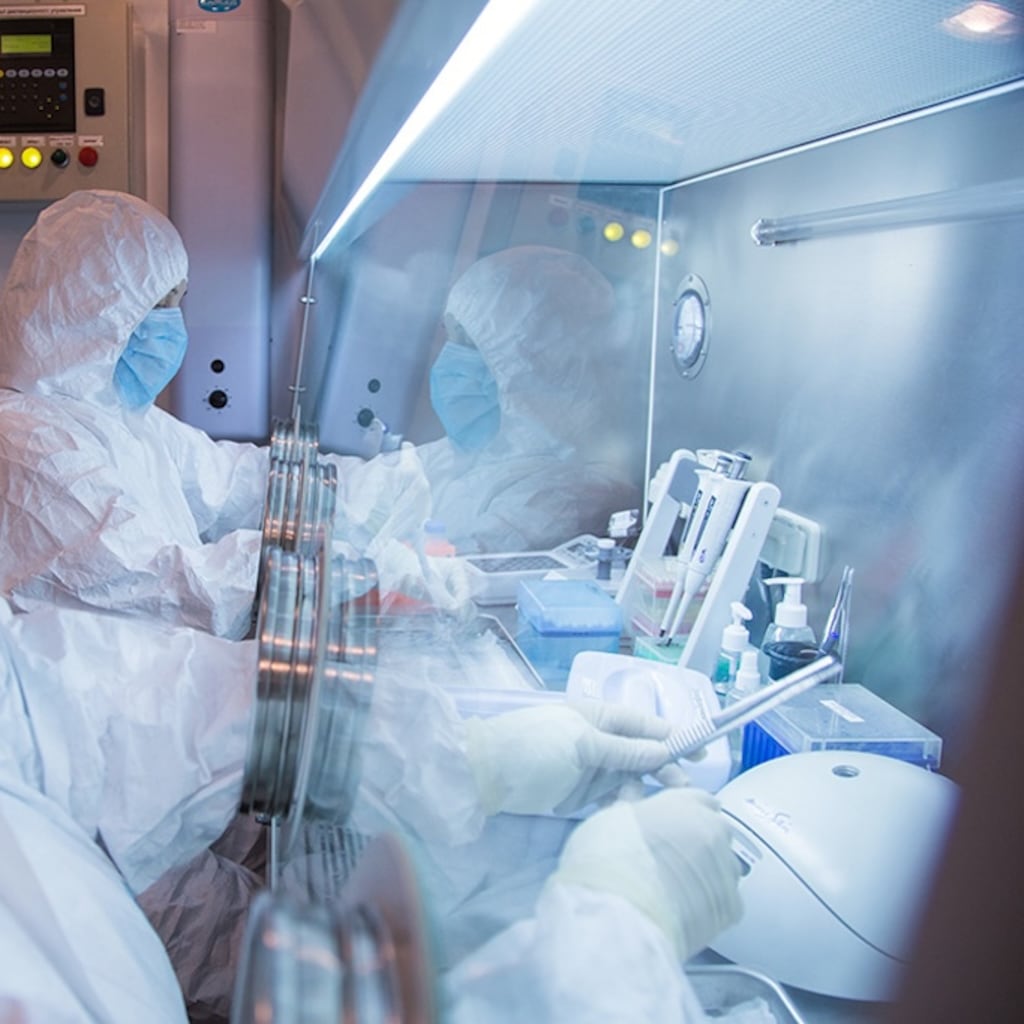 Rusia detecta Covid-19 y rinovirus entre contactos de trabajadora que murió