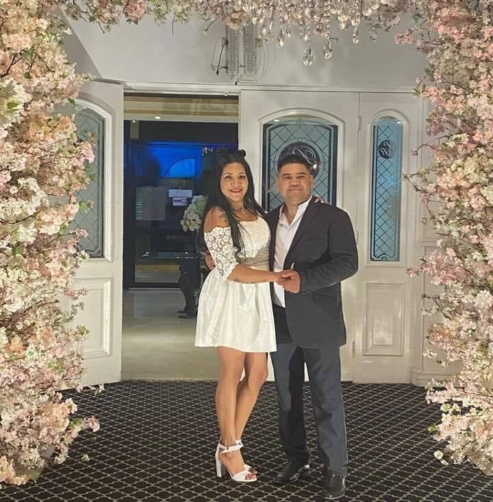 Pareja muere ahogada en Mazatlán: se metieron de noche al mar; celebraban un año de casados