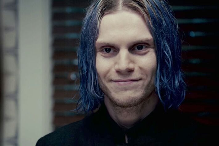Evan Peters como Kai Anderson en American Horror Story