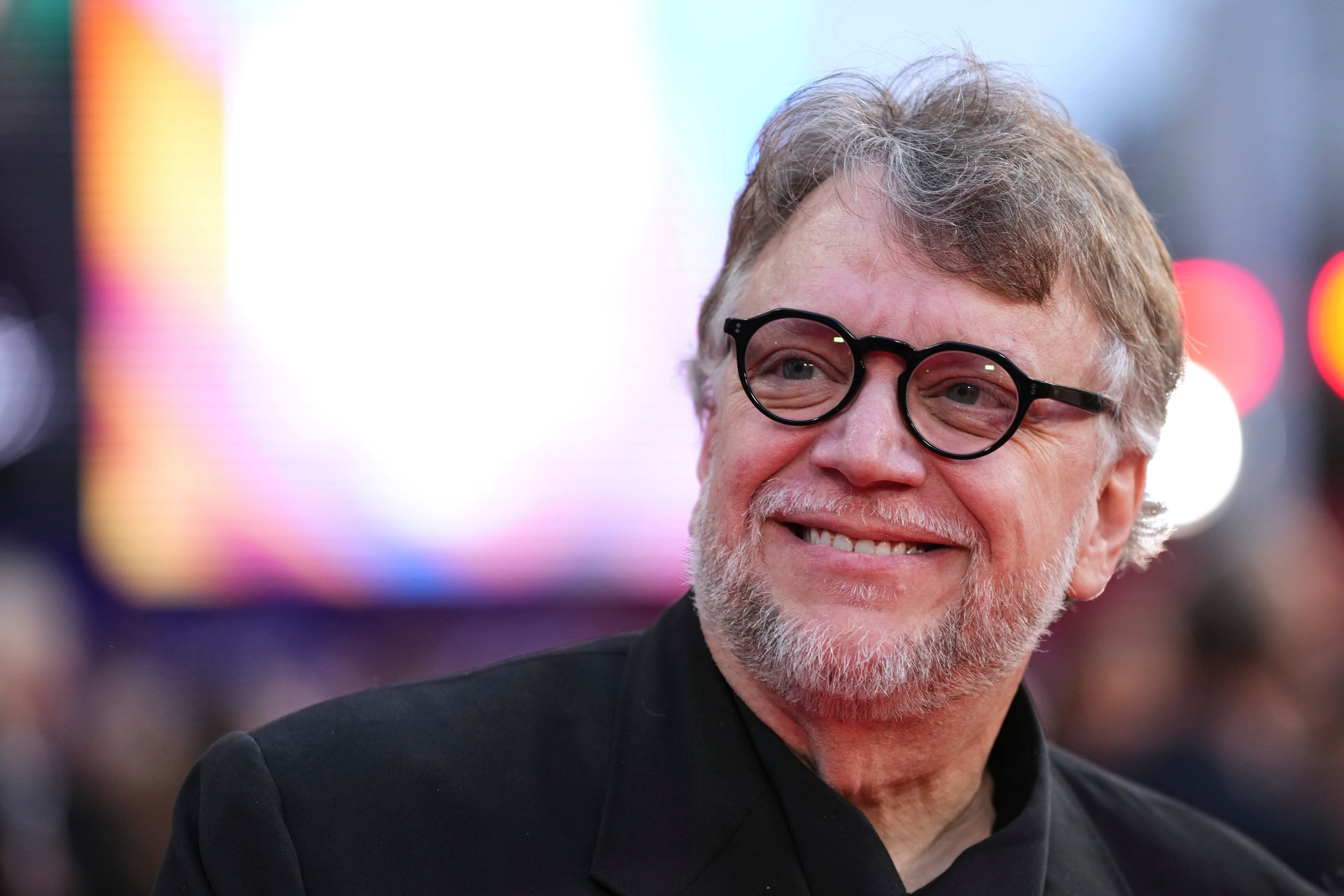 Guillermo del Toro arremete nuevamente contra la inteligencia artificial generativa