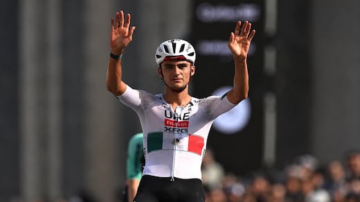 Torito Ciclista, deslumbrante; Checo Pérez Banamex, 0.0 puntos
