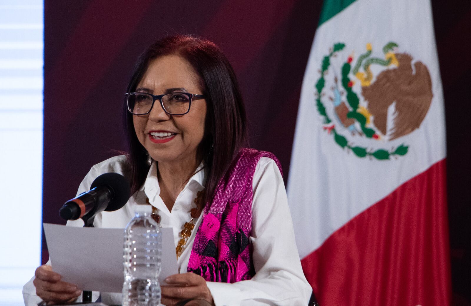 Leticia Ramírez Amaya informa que 600 telesecundarias no tienen luz en México