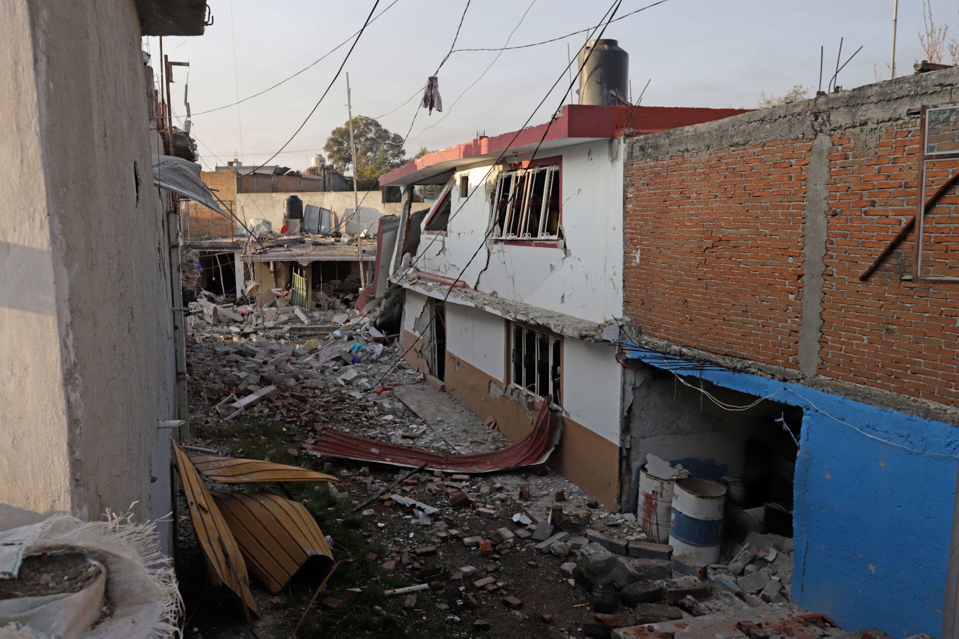 Casas afectadas por explosión de ducto de Pemex