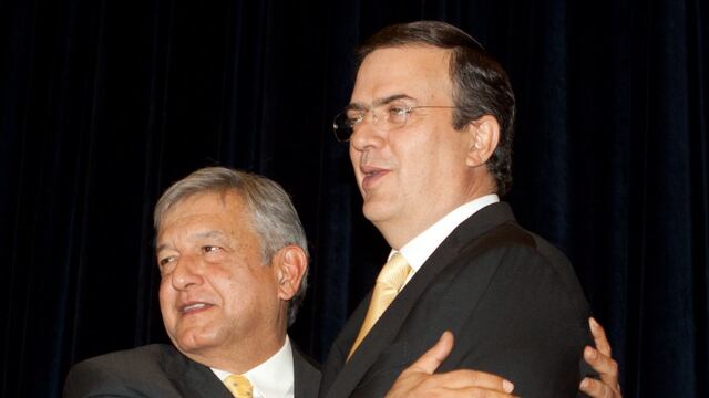 El Rey del Cash: AMLO y Marcelo Ebrard en 2011